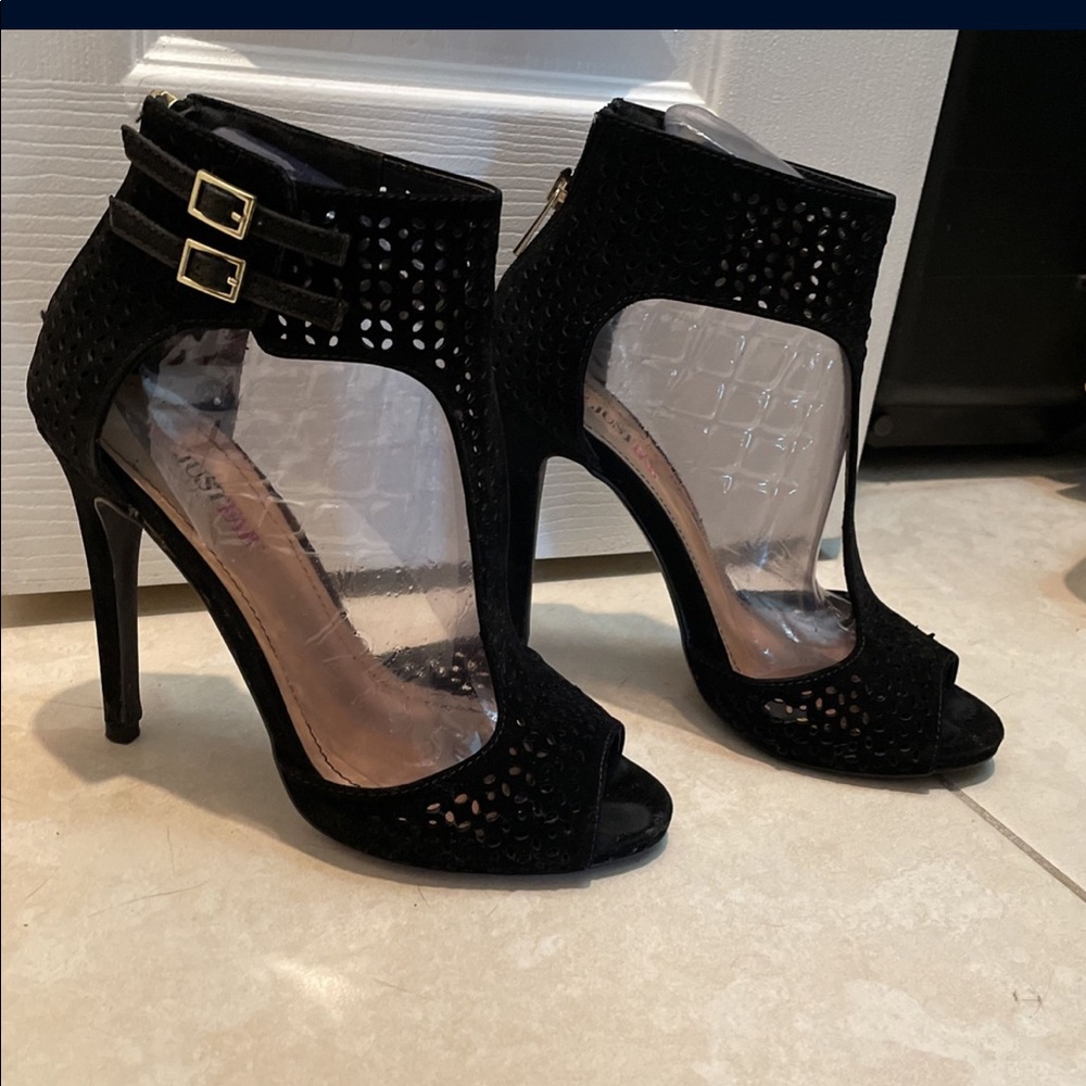 Black T - strap 4 inch heels - Picture 2 of 3